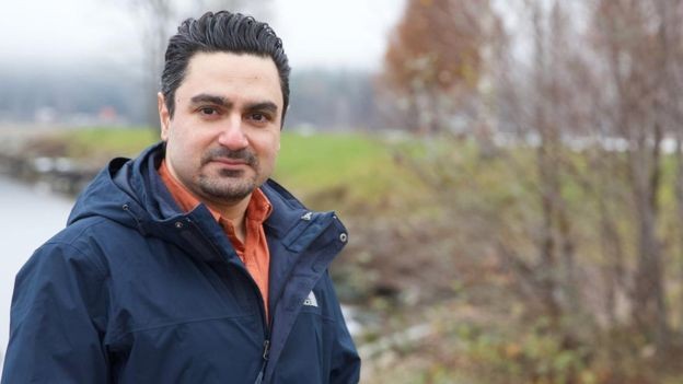 'Para mim, foi uma grande frustração. Para minha esposa, foi o início de uma profunda depressão', diz o iranino Ali Omumi (Foto: ALI OMUMI/BBC)