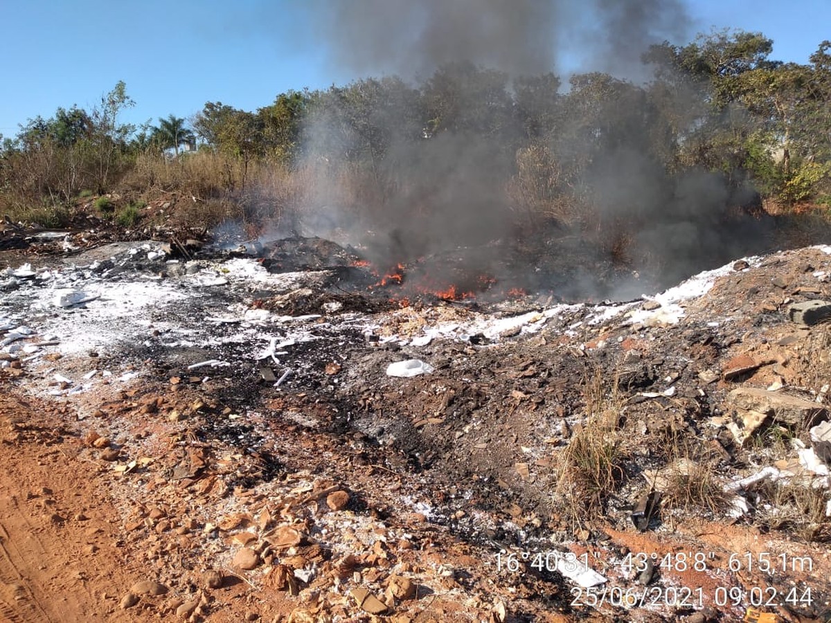 Funcionário e dono de empresa são autuados por poluição ambiental em Montes Claros