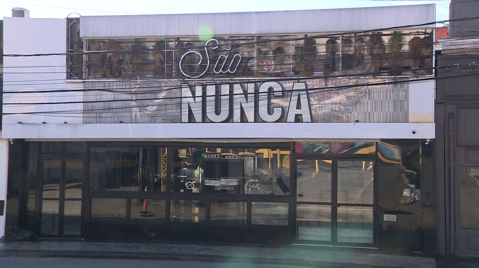 Jovens baleados durante confusão em bar do Cambuí, em Campinas, recebem alta do hospital