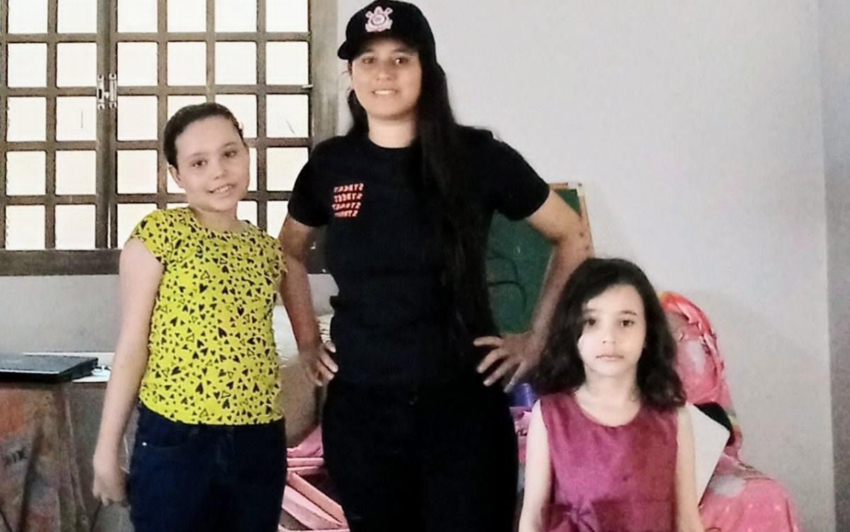Mãe que confessou ter matado as filhas é internada em hospital psiquiátrico de Goiânia