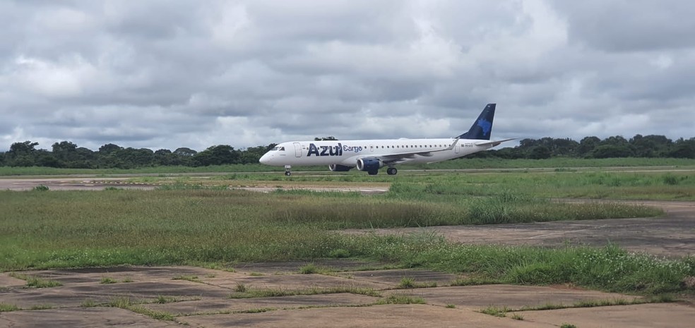 Avião com vacina contra a Covid-19 chega a Rondônia — Foto: Cássia Firmino/Rede Amazônica 