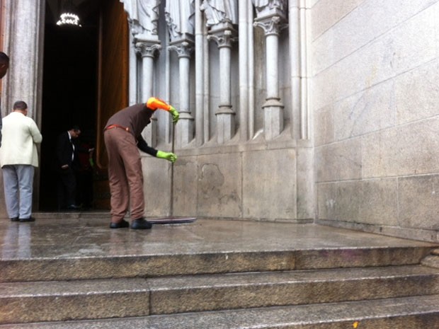 G1 > Edição São Paulo - NOTÍCIAS - Visita à Praça e à Catedral da