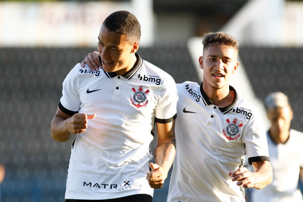 Mandaca projeta estreia na Copinha pelo Corinthians: “Fazer vale a pena cada segundo”