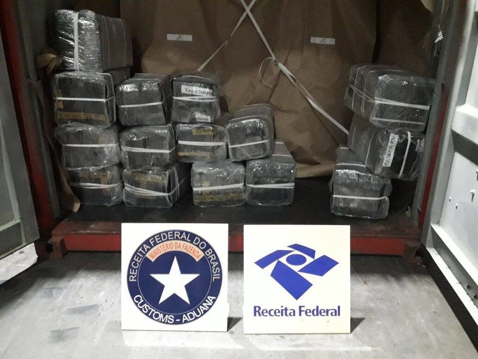 Receita Federal apreende 834 quilos de cocaÃ­na dentro de contÃªiner no Porto de ParanaguÃ¡ (Foto: DivulgaÃ§Ã£o/Receita Federal)