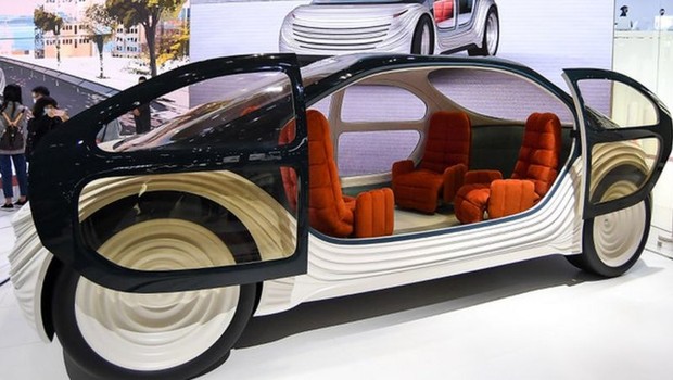 BBC- O interior do Airo pretende ser mais uma sala do que um carro (Foto: Getty Images via BBC)