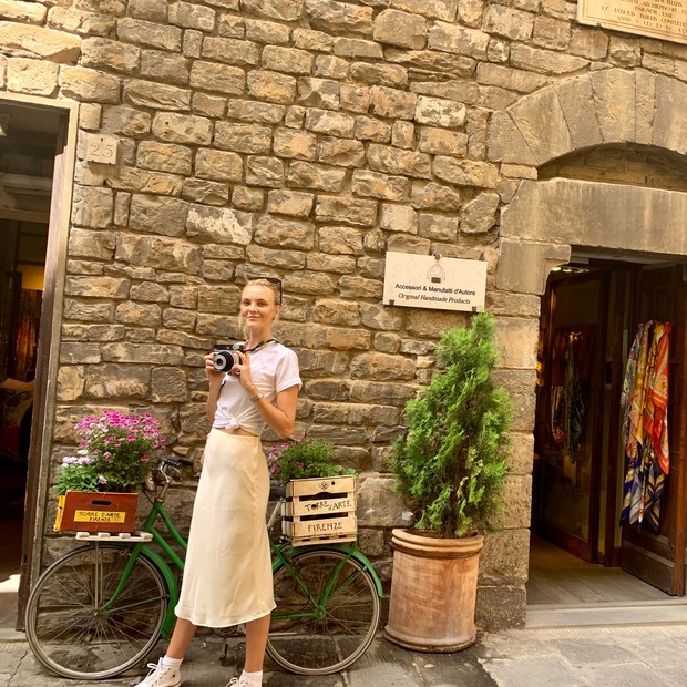 Carol Trentini em Firenze (Foto: reprodução)