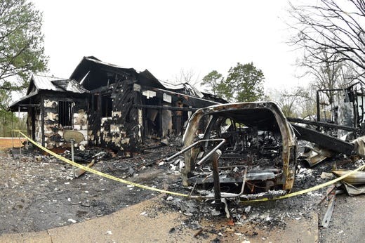 A casa da família ficou completamente destruída (Foto: Clarion Ledger)