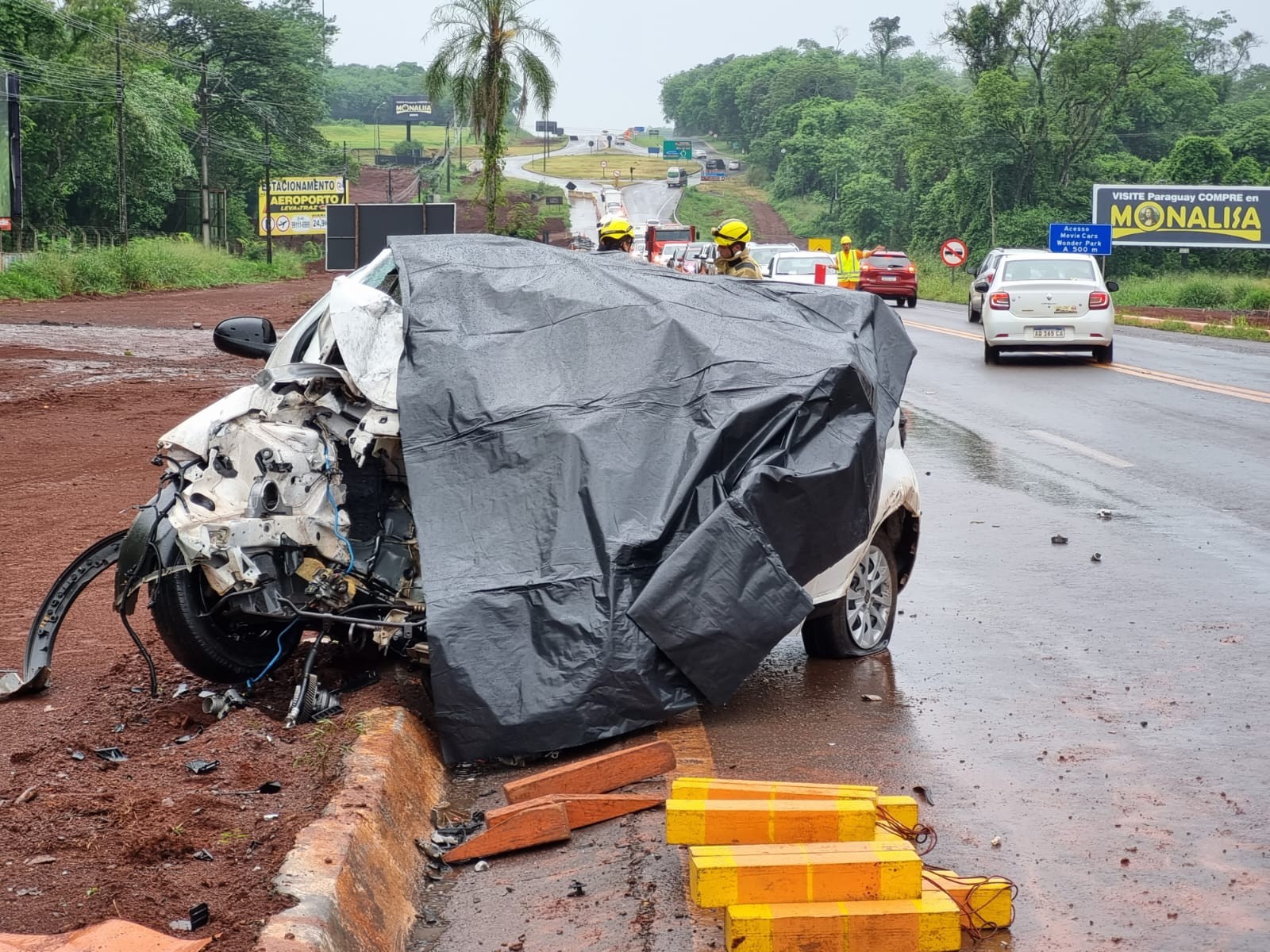 Após invadir casa e esfaquear ex-companheira, homem se envolve em acidente e morre em Foz do Iguaçu