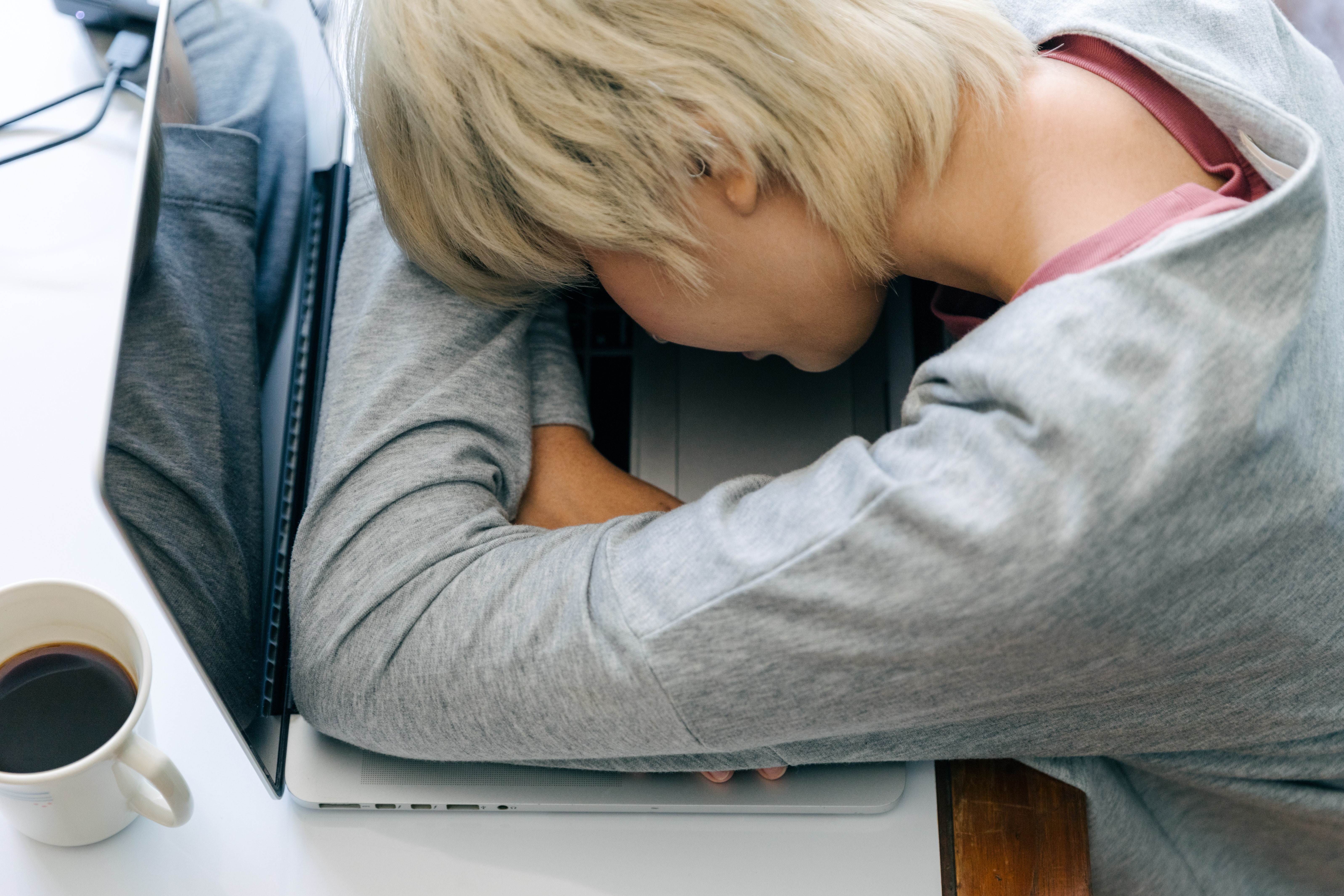 Como estresse gerado por privação de sono afeta a imunidade? Estudo revela (Foto: Ketut Subiyanto/Pexels)