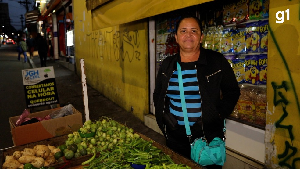 Sony, vendedora de frutas e verduras — Foto: Luiz Franco/g1