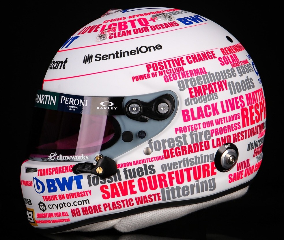 Vettel optou por passar uma mensagem socioambiental em seu capacete — Foto: Reprodução/Twitter