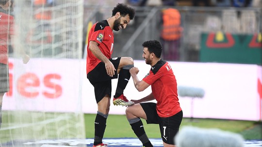 Com show de Salah, Egito bate Marrocos de virada e vai  semifinal da Copa Africana