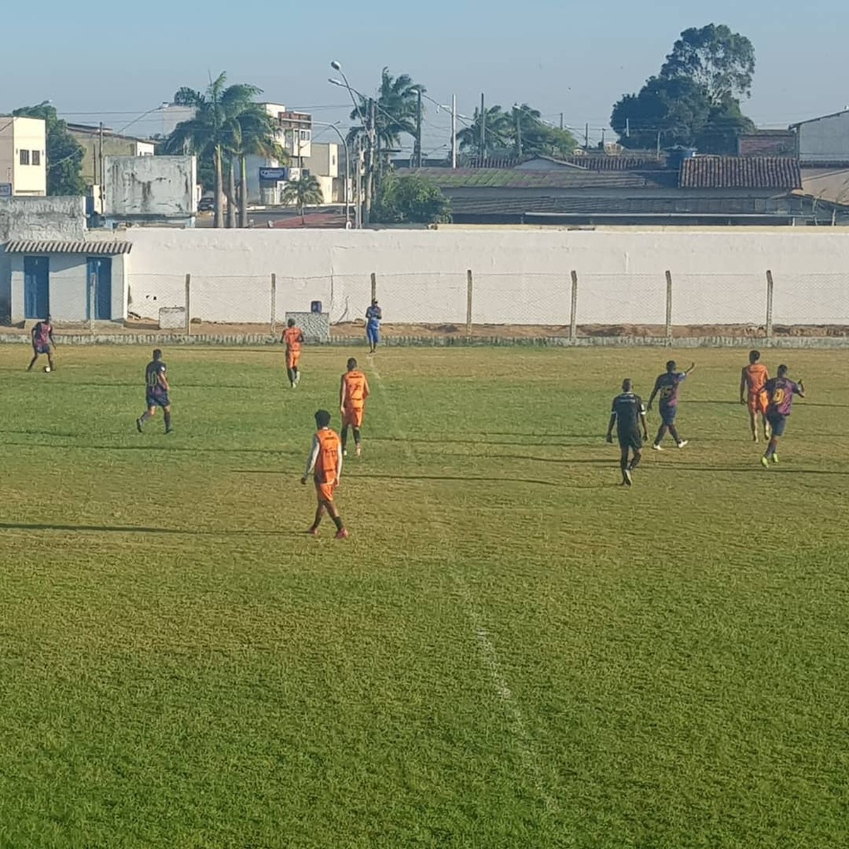 Pinheiros derrota time amador no segundo jogo de preparação para o