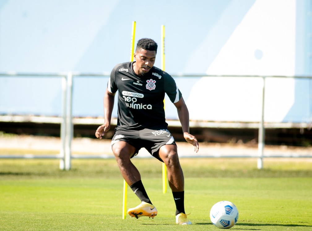 Jemerson em treino do Corinthians — Foto: Rodrigo Coca/Ag. Corinthians