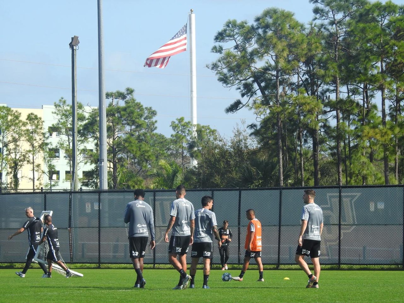 Corinthians realiza primeiro treino em solo americano; veja como foi