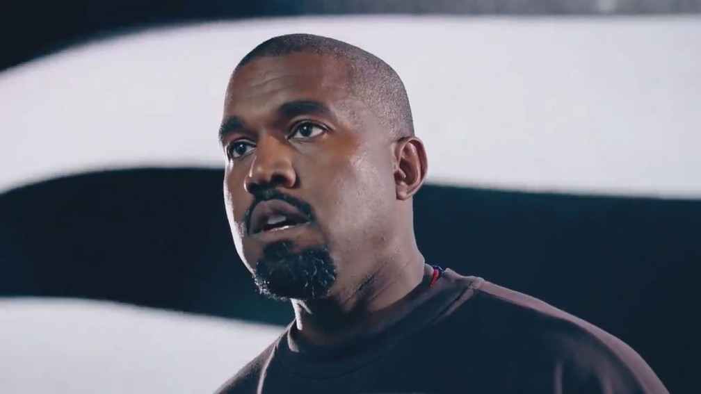 Kanye West discursa em vídeo de campanha à presidência dos EUA — Foto: Reprodução/Twitter/kanyewest