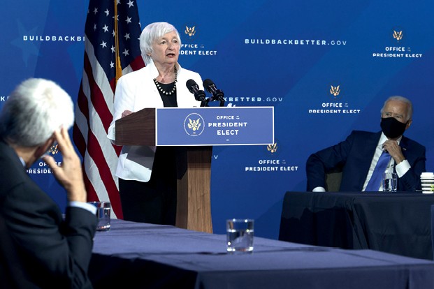 DOIS FATORES: Para Janet Yellen, secretária do Tesouro dos Estados Unidos, além da ideologia, um mercado com juros baixos empurra investidores para estratégias de investimento mais agressivas (Foto: Getty Images)