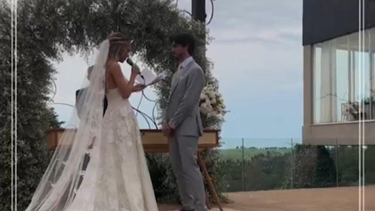 Bruna Hamú se casa com Leonardo Feltrim  