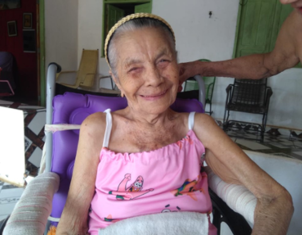 Elza Margarita de Castro Perna comemorou 110 anos no último dia 9 de fevereiro.  — Foto: Alcinete Gadelha/g1 AC