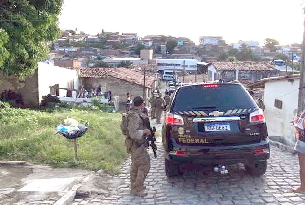 Operação na Grande Natal cumpre mandados contra grupo suspeito de tráfico de drogas no RN — Foto: PF/Divulgação
