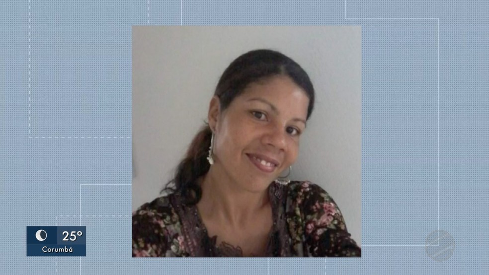 Ã‰rica foi encontrada morta pela filha, em cima da cama â€” Foto: ReproduÃ§Ã£o/TV Morena