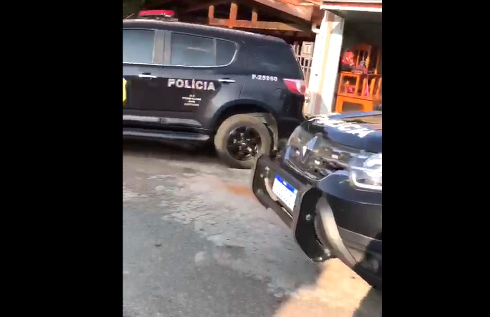 Viaturas policiais durante operação em outubro em Capivari — Foto: Divulgação/ Polícia Civil