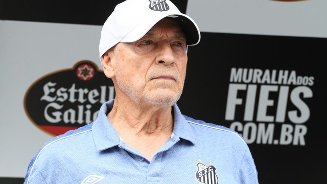 Jesualdo Ferreira, técnico do Santos