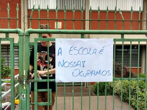 Escola Estadual Neuza Maria Nazato de Carvalho é ocupada em Santa Bárbara d'Oeste (Foto: Reprodução/EPTV)