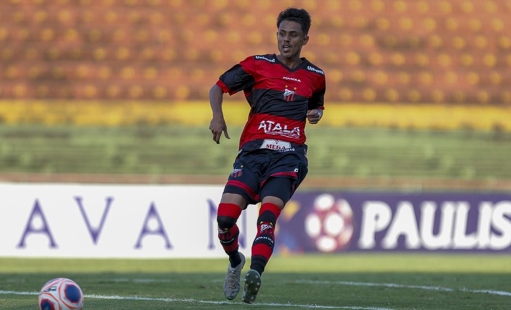 Gabriel Barros, atacante do Ituano, deve reforçar o sub-20 do Flamengo  — Foto: Miguel Schincariol/Ituano FC