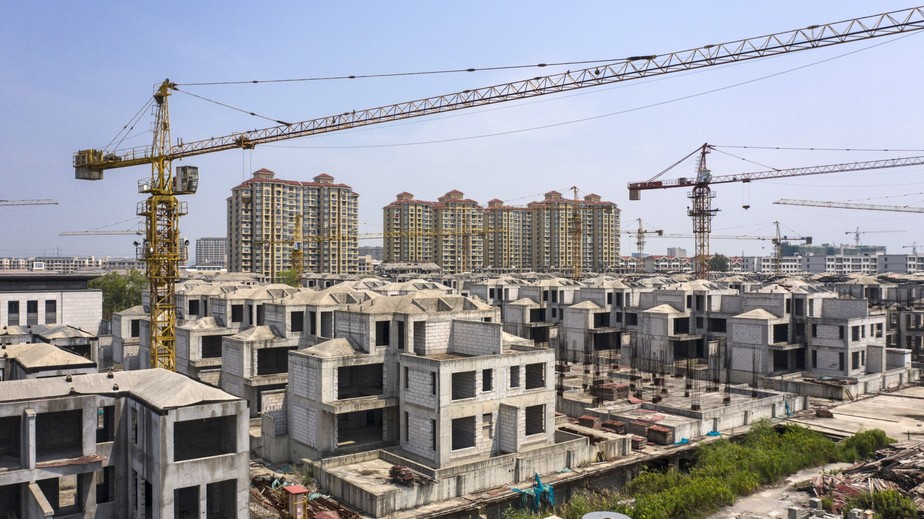 Crise imobiliária na China , que explodiu este ano, já derrubou desde construtoras a bancos,