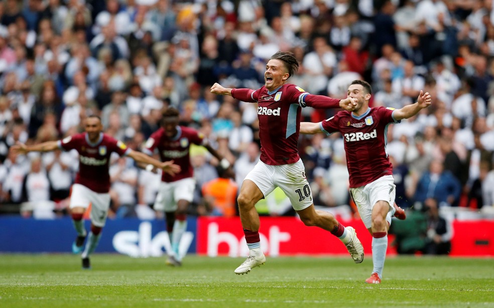 Aston Villa conseguiu o acesso à Premier League após vitória emocionante sobre o Derby County, em maio — Foto: Reuters