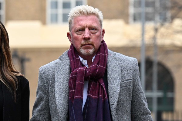 Boris Becker chegando ao tribunal para uma audiência em Londres em 29 de março de 2022  (Foto: Getty Images)