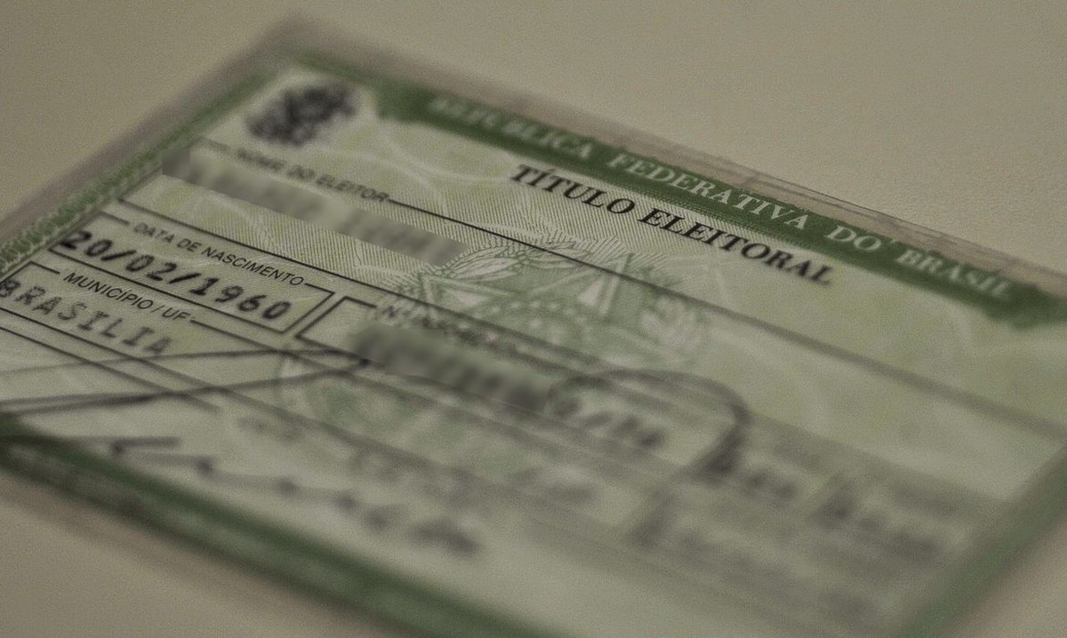 1 em cada 7 eleitores não é obrigado a votar; percentual de voto facultativo é o maior desde 2002 no Brasil 