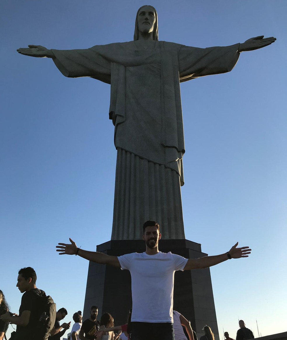 Pablo Marí em visita ao Cristo Redentor: à vontade no Rio de Janeiro — Foto: Arquivo Pessoal
