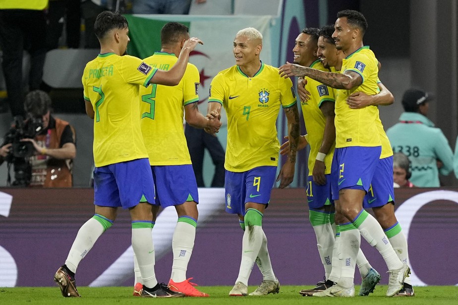 Diário da Copa 2022: Brasil goleia Coreia do Sul e faz Tite dançar