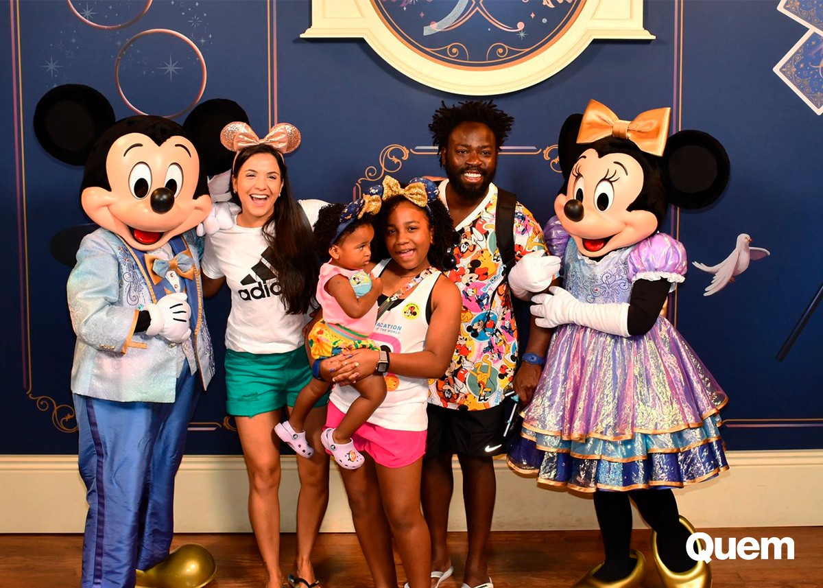 Douglas Silva e família na Disney (Foto: David Roark/ Walt Disney World Resort)