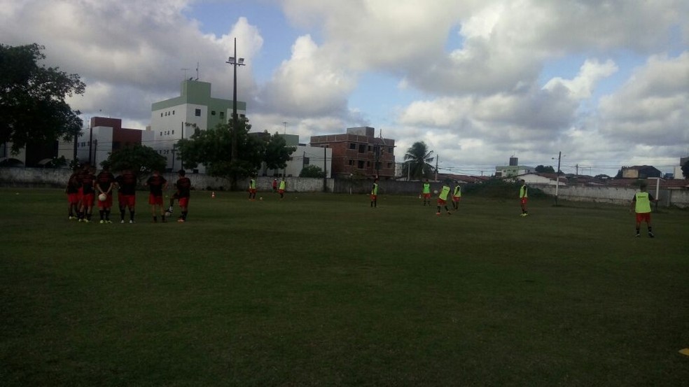 Equipe Sub-20 do Campinense está no Grupo B da Copa do Nordeste de 2017 (Foto: Divulgação / Campinense)