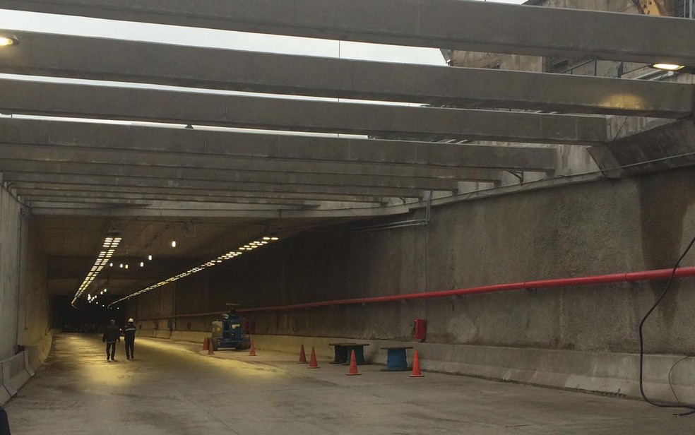 Foto do Túnel Prefeito Marcello Alencar, no Centro do Rio, em 2016.  — Foto: Alba Valéria Mendonça / G1