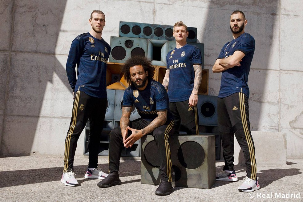 Nova segunda camisa do Real Madrid — Foto: Site oficial do Real Madrid