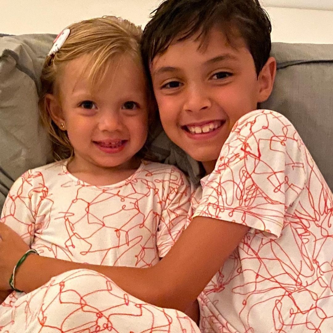 Arthur e Manuela, filhos de Eliana (Foto: Reprodução/Instagram)