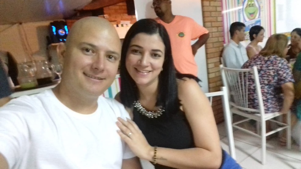 Policial ao lado da esposa em Campo Grande &acirc;?? Foto: Fernando Fonseca/Arquivo Pessoal