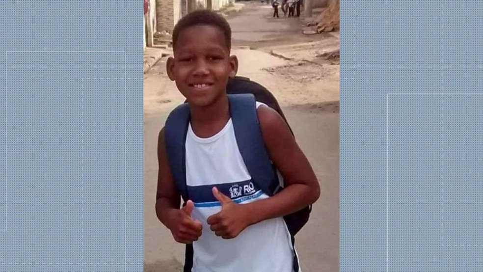KauÃ£ RozÃ¡rio, de 11 anos, foi atingido por uma bala perdida na Ãºltima sexta-feira (10) â Foto: ReproduÃ§Ã£o/TV Globo