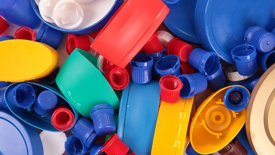 Plástico reciclado avançou 42% nas embalagens de alimentos e bebidas