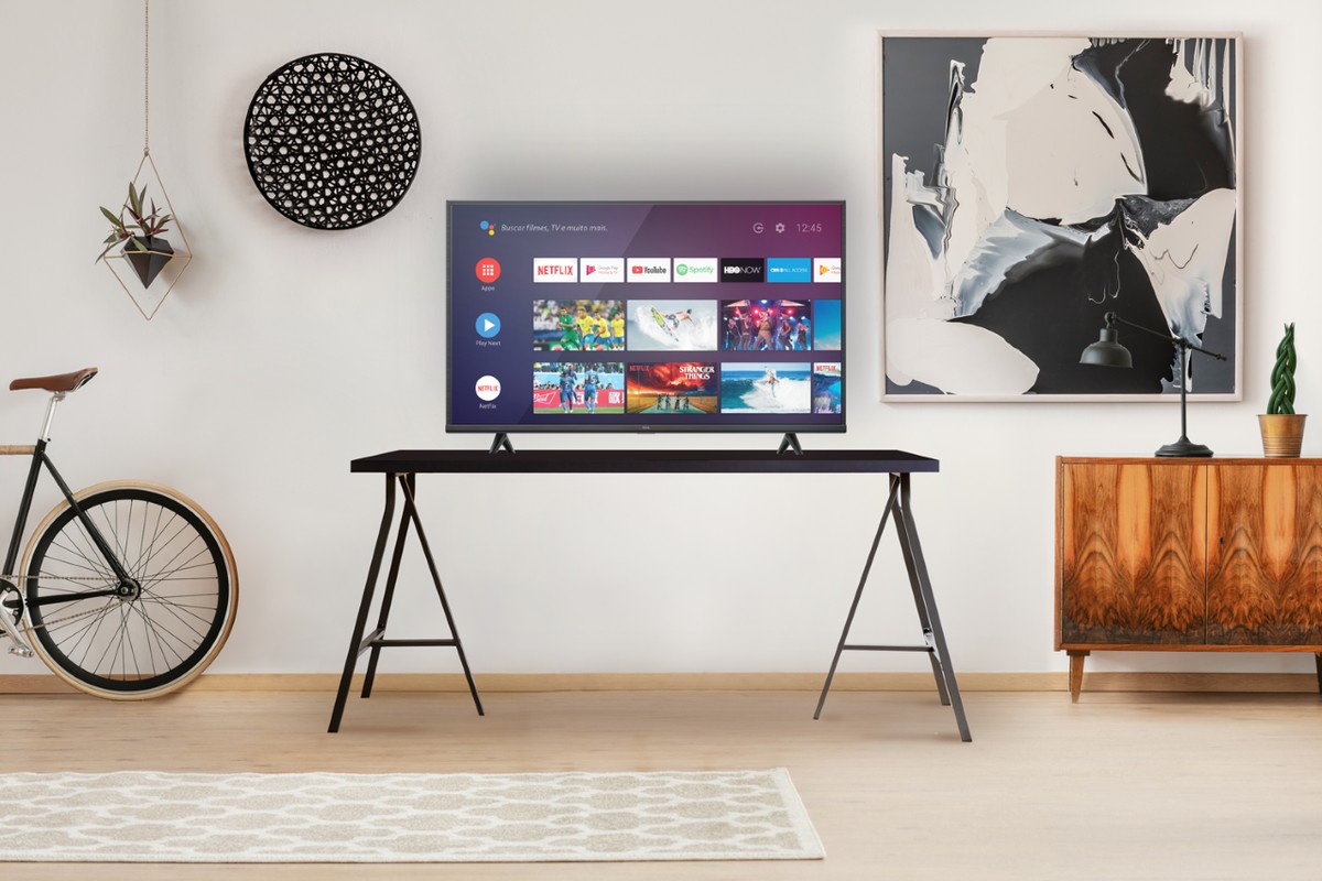 TCL P715 ou P615? Compare ficha técnica e preço das TVs 4K de entrada