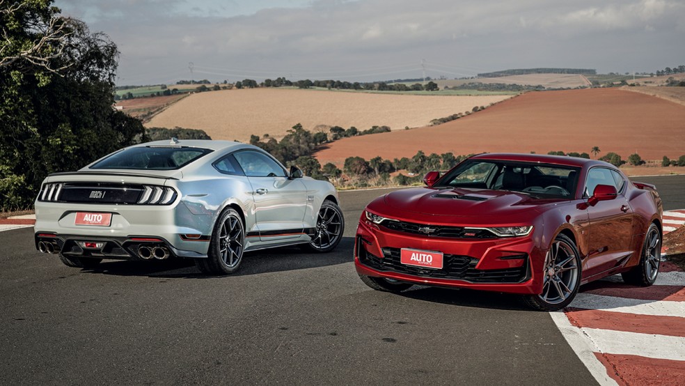 Teste comparativo: Ford Mustang e Chevrolet Camaro duelam no último  encontro dos clássicos V8 | Comparativo | autoesporte