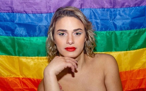 Glamour Garcia faz topless para celebrar Dia do Orgulho LGBTQIA+