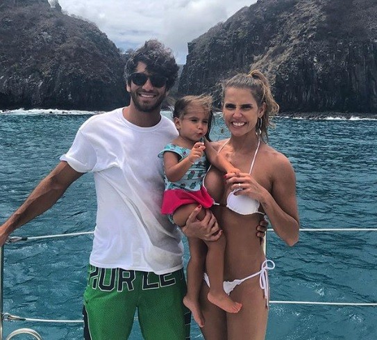 Deborah Secco, Hugo Moura e a filha deles, Maria Flor (Foto: Reprodução / Instagram) Deborah Secco, Hugo Moura e a filha deles, Maria Flor (Foto: Reprodução / Instagram)