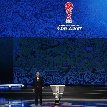 Gianni Infantino sorteio Copa das Confederações Kazan (Foto: Reuters)