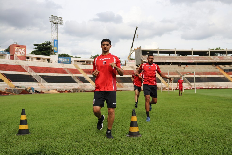 Contratacoes E Saidas Do Botafogo Sp Veja Quem Chega E Quem Vai Embora Do Clube Em 2019 Botafogo Sp Ge