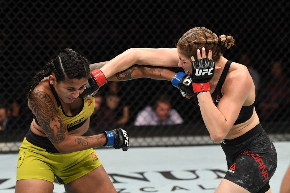 Vanessa Melo comeÃ§ou atacando Irene Aldana no UFC Cidade do MÃ©xico â?? Foto: Getty Images